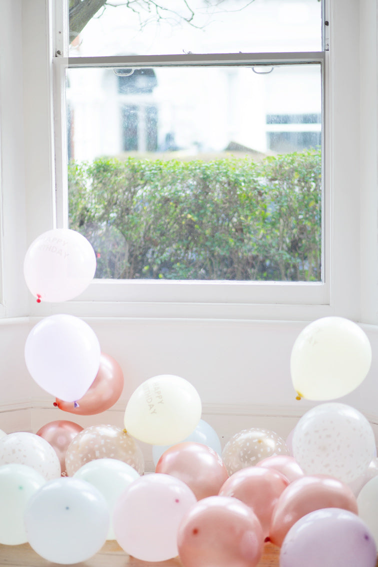 White and Gold Confetti Balloons