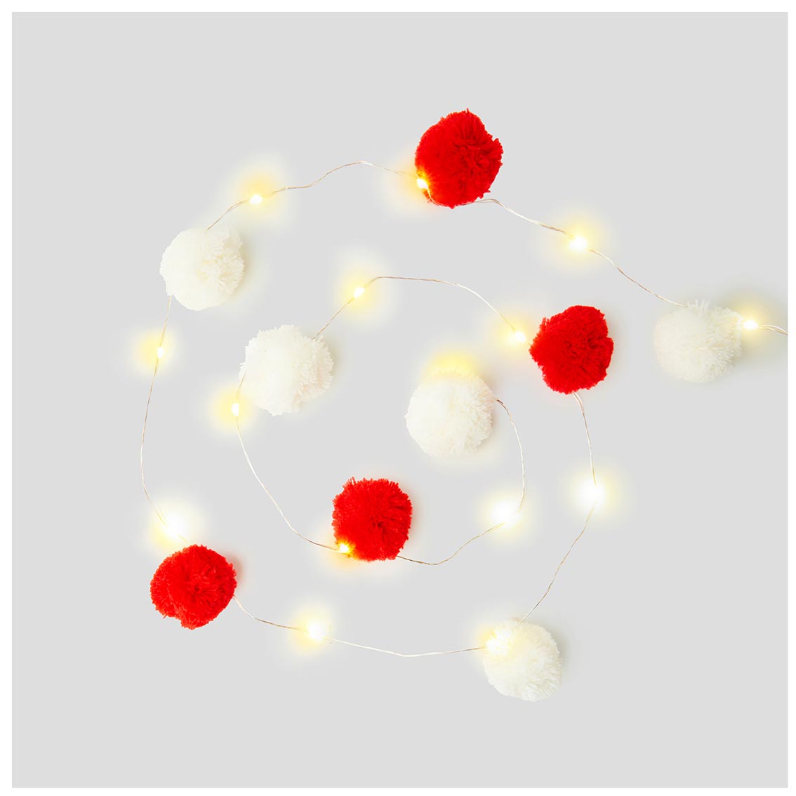 Red And White Pom Pom Lights, 20 LED, 2m